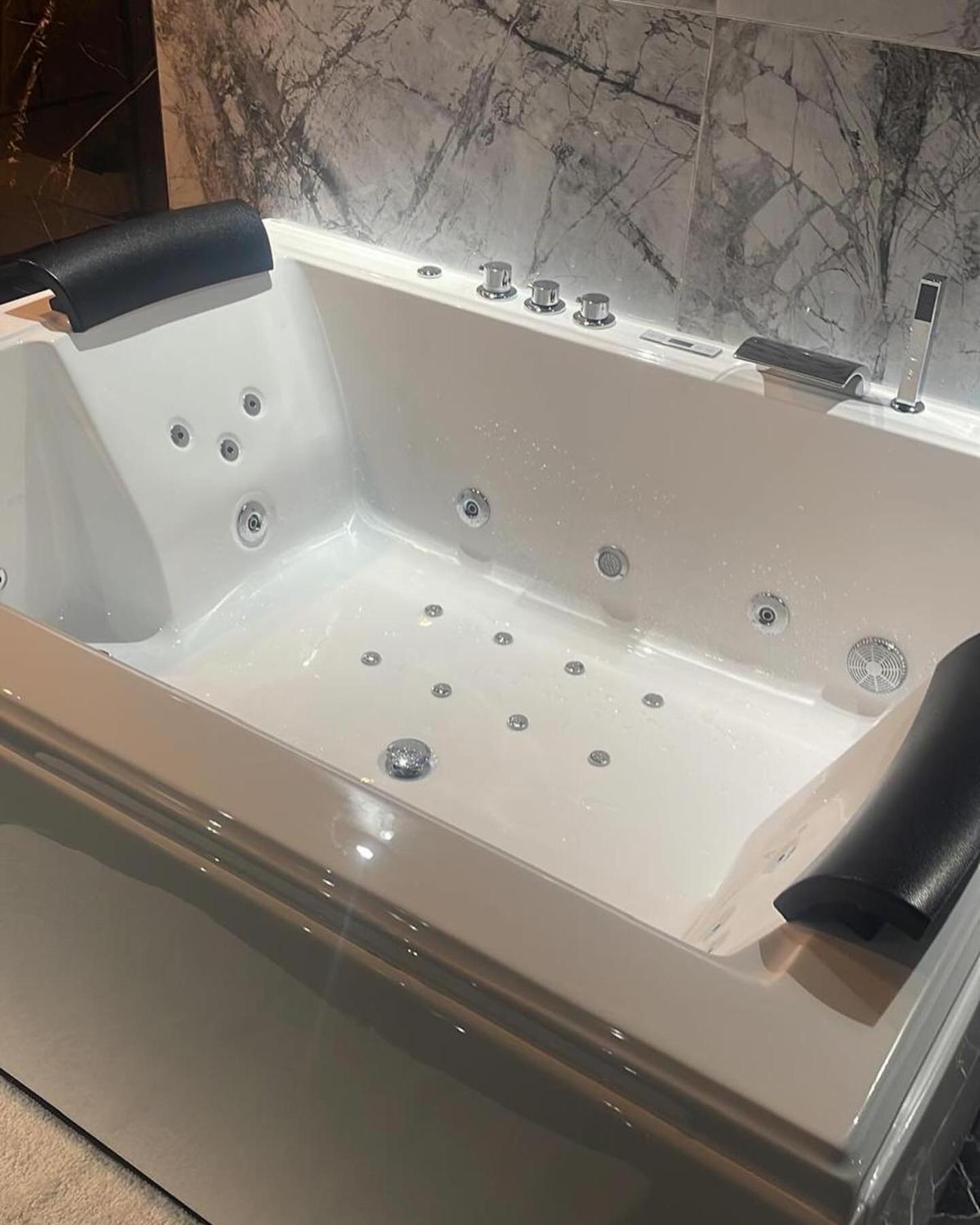 La Prestige Jacuzzi,sauna,netflix,disney Appartement